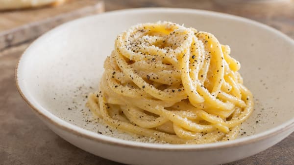 Cacio e Pepe — Roman Pecorino & Black Pepper Pasta