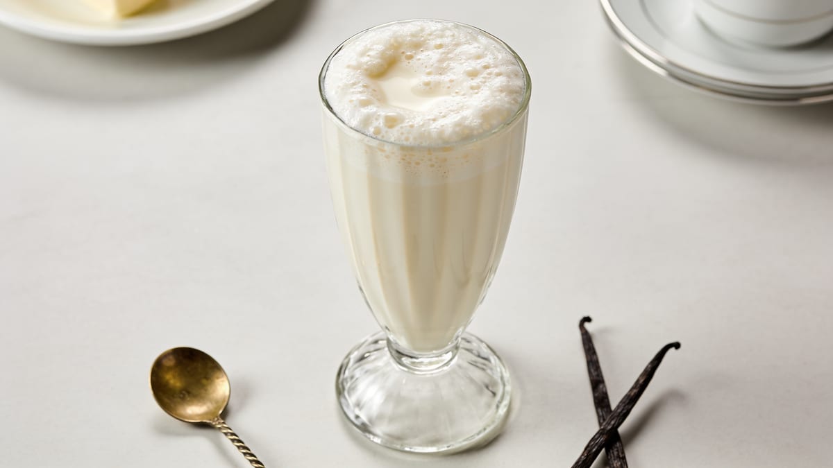 Vanilla Milkshake · American dessert